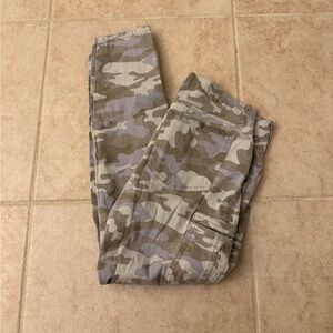 Women’s Sneak Peek  Camouflage Cargo Pants 7